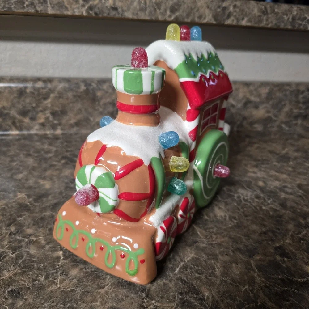 Hallmark 2011 Christmas Express Holiday Blinking Light Sound Musical Train